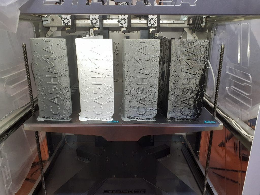 Printing parts on the Stacker S4 XL Printing parts on the Stacker S4 XL