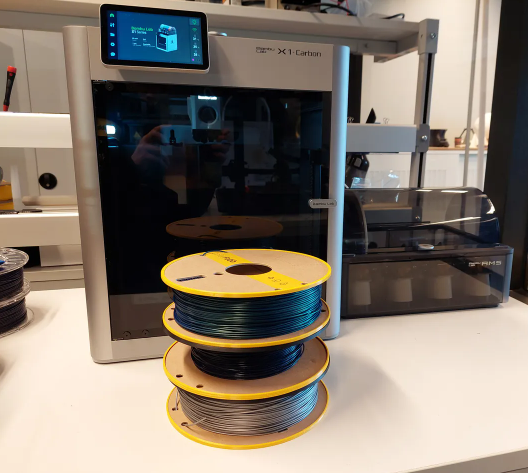 Bambu Lab Printer with spools Bambu Lab Printer with spools